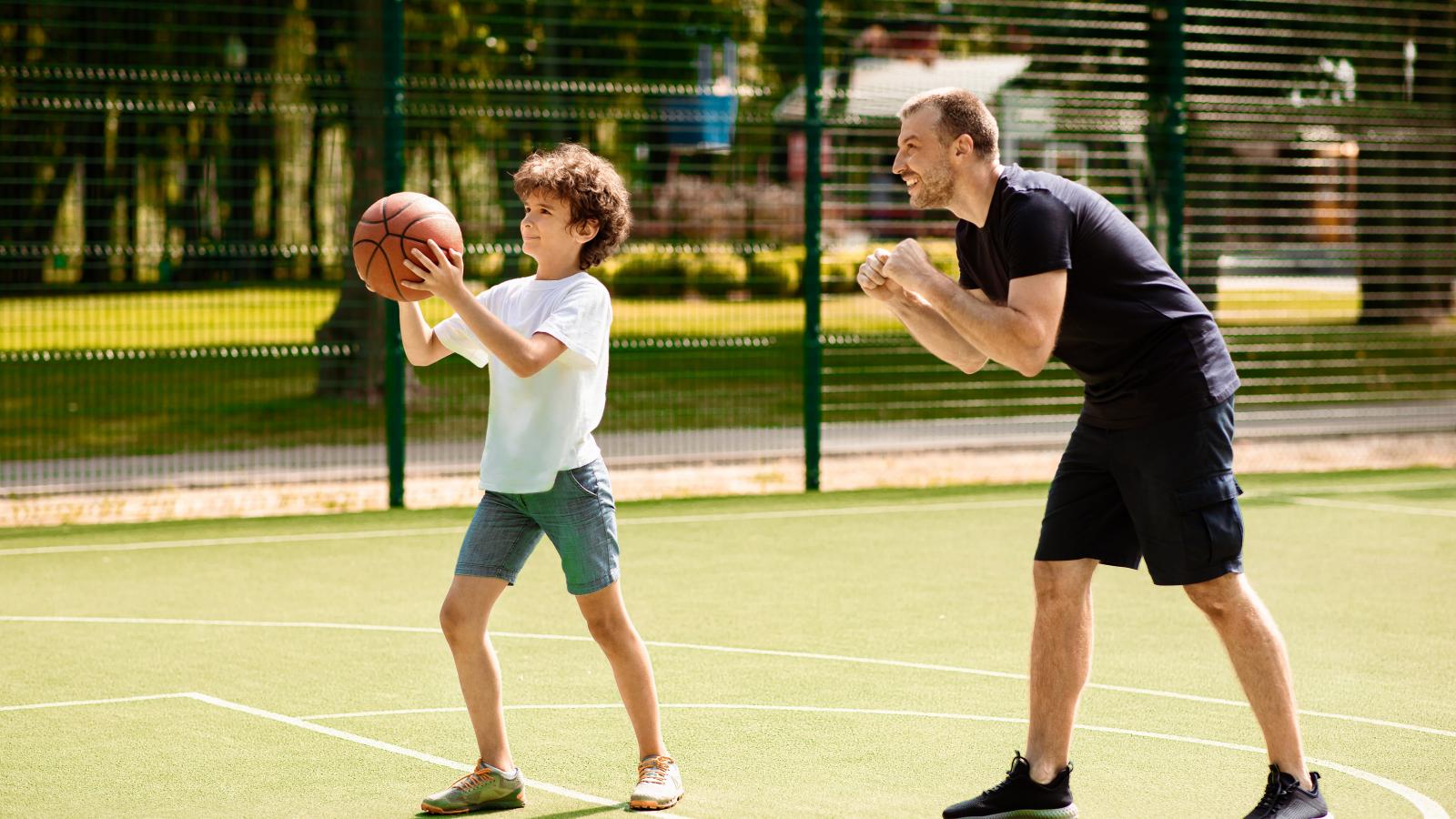 Nem kell a gyerekre máris a fehér LeBron Jamesként tekinteni, hiszen egy apa akkor is büszke a gyerekére, ha épp esélyük sem volt nyerni a kosárlabdameccsen