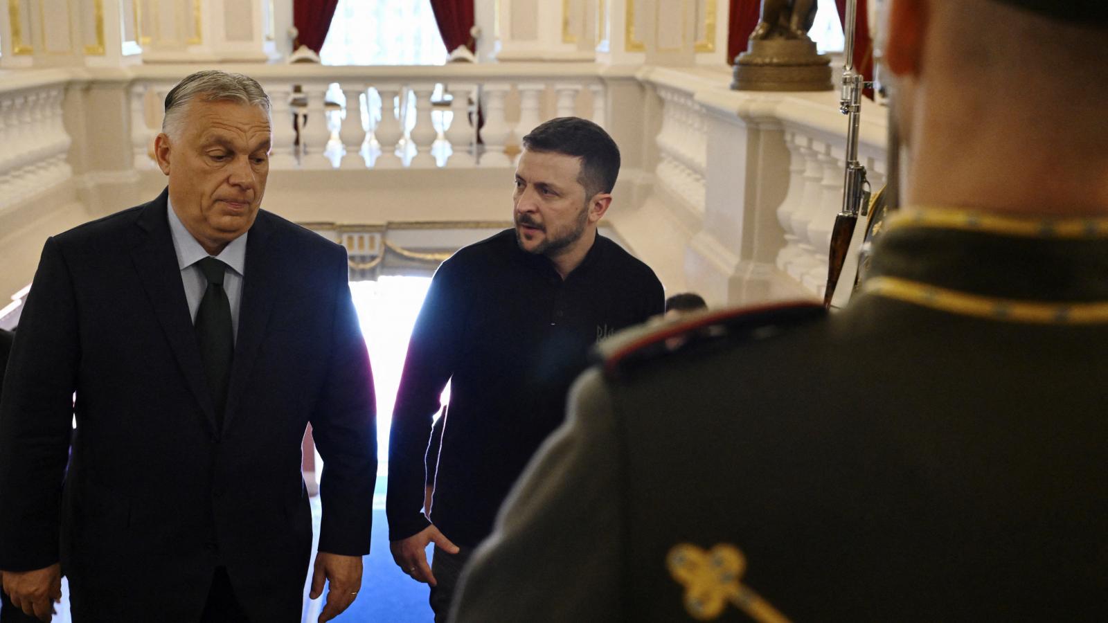 Illusztráció: Orbán Viktor és Volodimir Zelenszkij Kijevben 2024. július 2-án