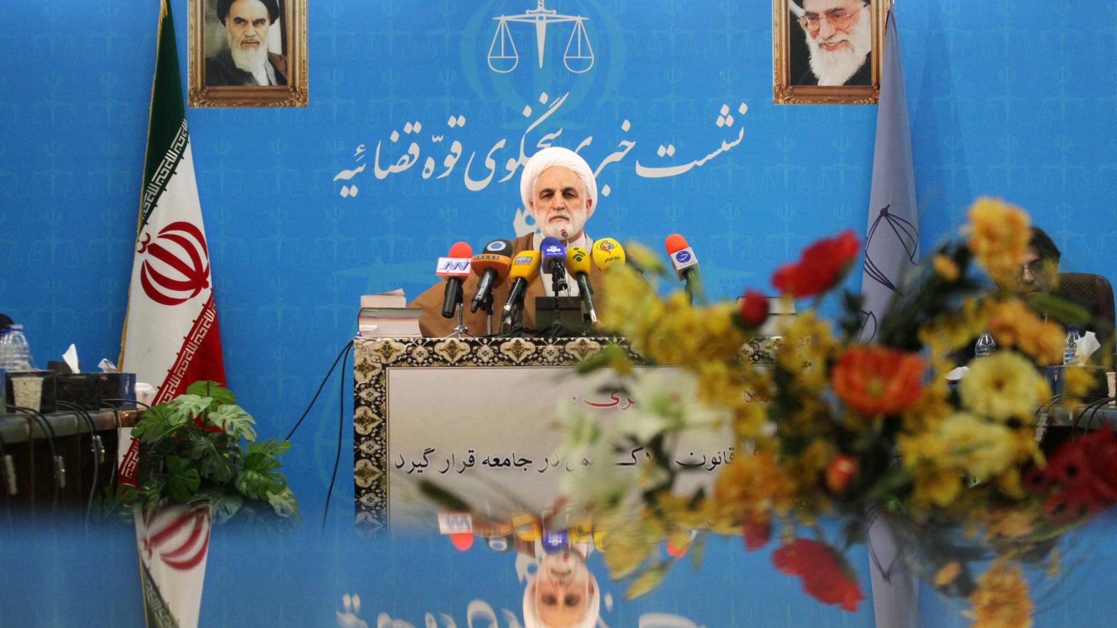 Mohszeni Ejei Gholámhoszein - Korábbi felvétel 