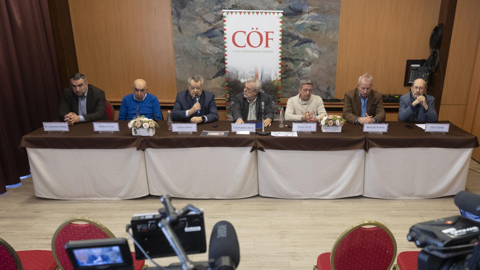 A CÖF-CÖKA sajtótájékoztató március 9-én a március 15-re szervezett Békemenetről 