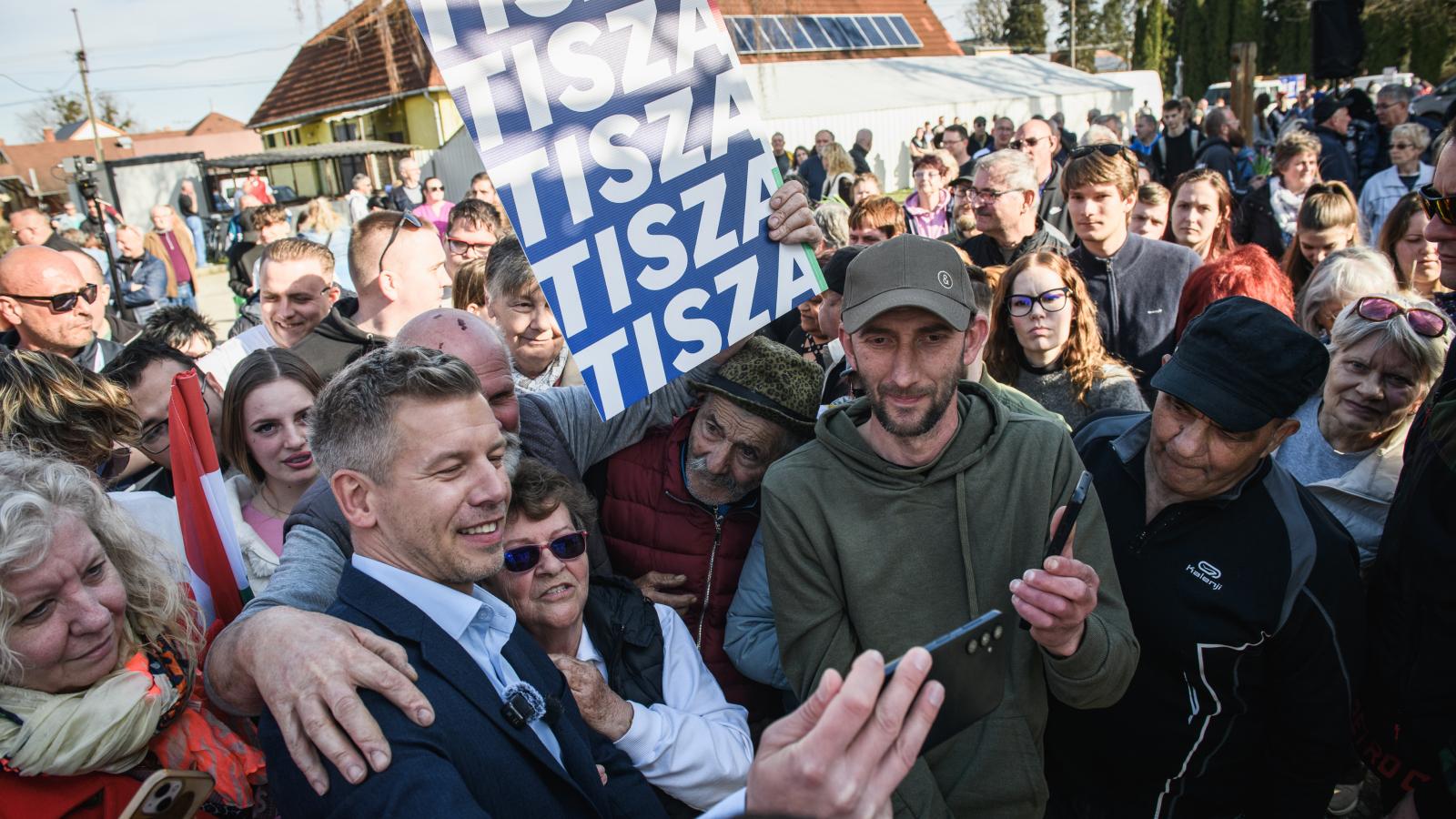 Meglepően sokan hallgatták Magyar Pétert Kaposmérőn