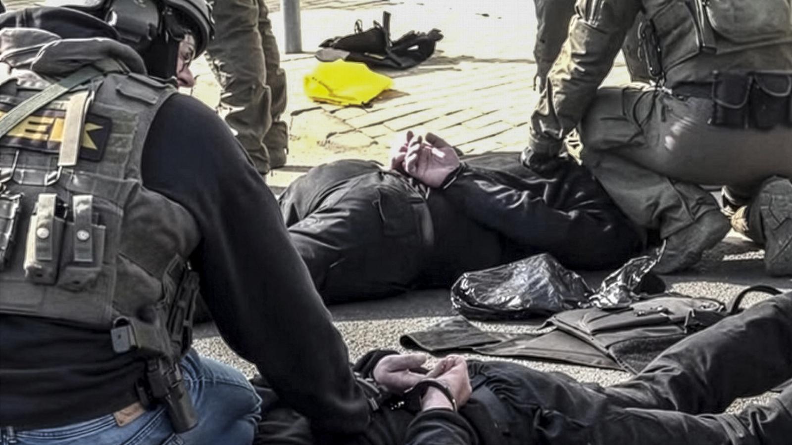  Az ukrán Oschadbank pénzszállító munkatársainak elfogása március 5-én a Terrorelhárítási Központ felvételén 