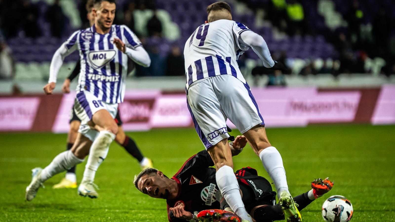 Az új szabályok szerint ha valakit ápolni kell, akkor utána egy percig nem térhet vissza a pályára