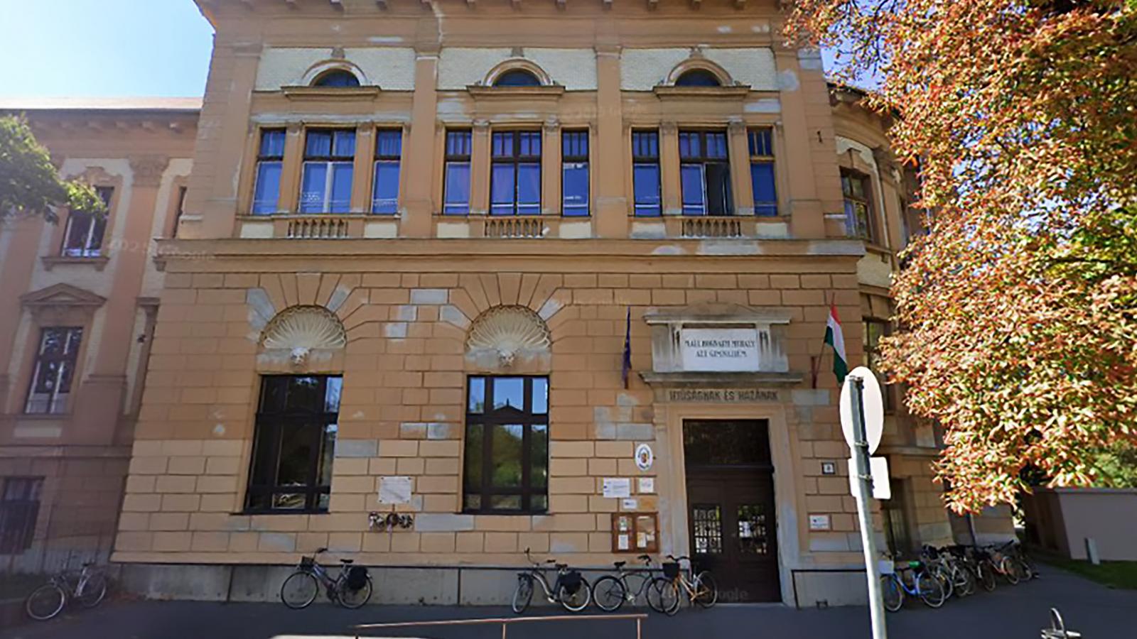 A szentesi Horváth Mihály Gimnázium.