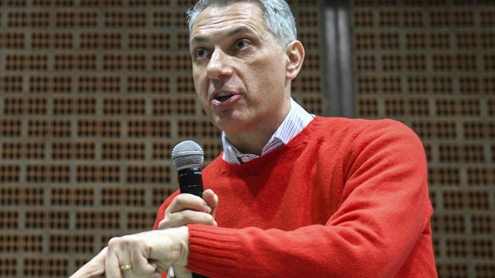 Lázár János tárcavezető szidja
a bírákat is