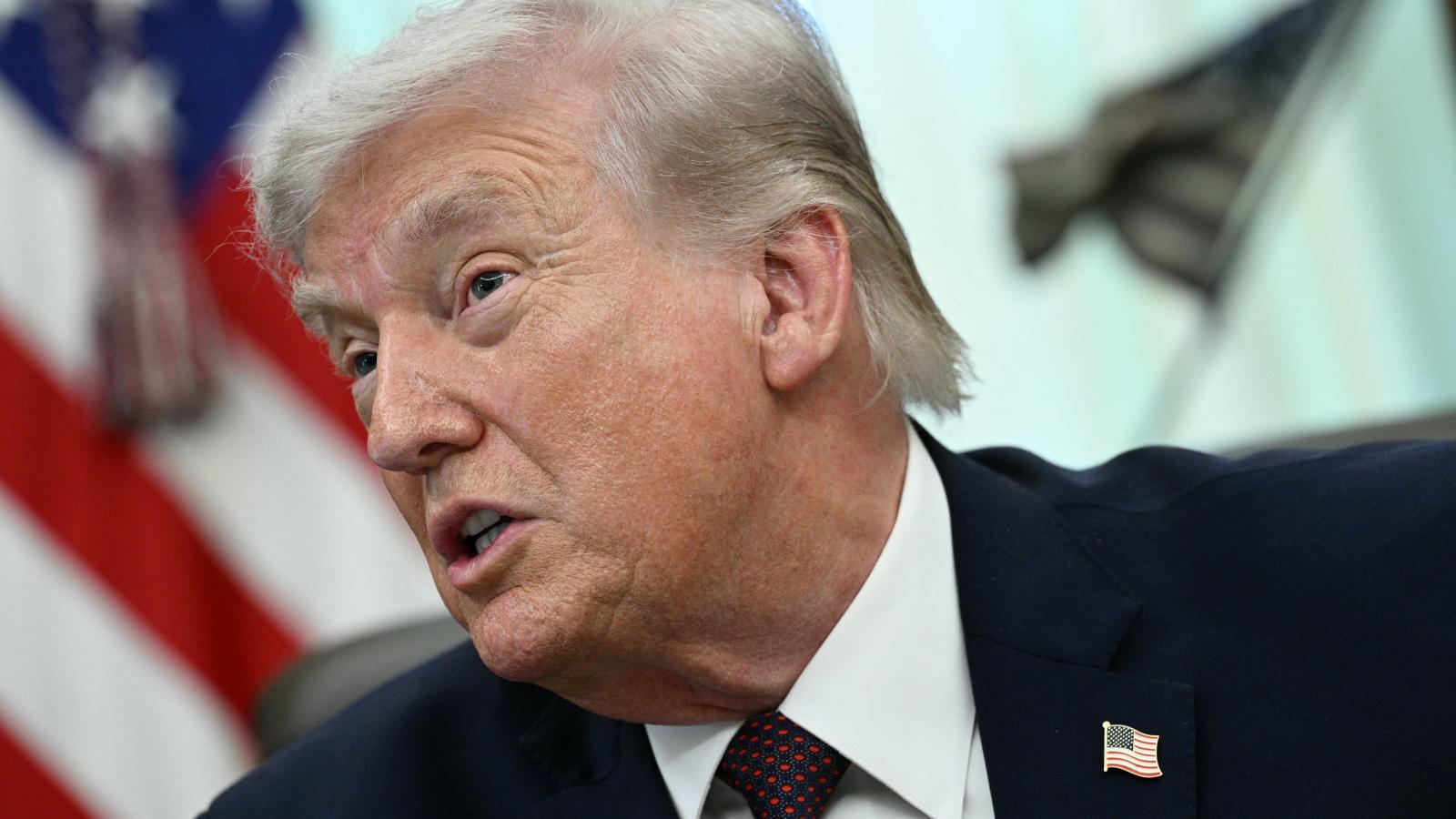 Donald Trump a Fehér Ház Ovális Irodájában, Washingtonban, 2026. március 31-én.