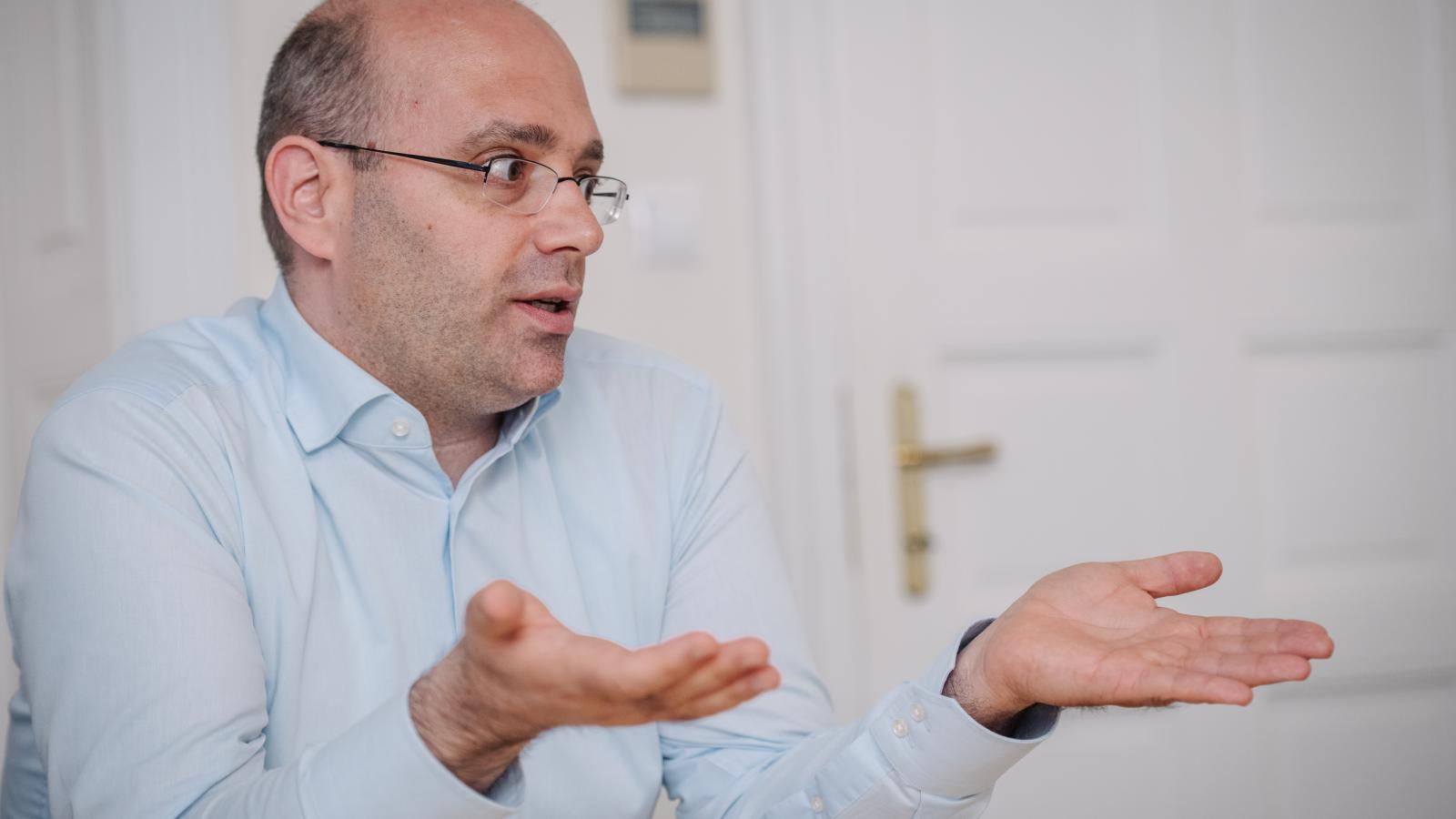 Mráz Ágoston Sámuel - Korábbi felvétel