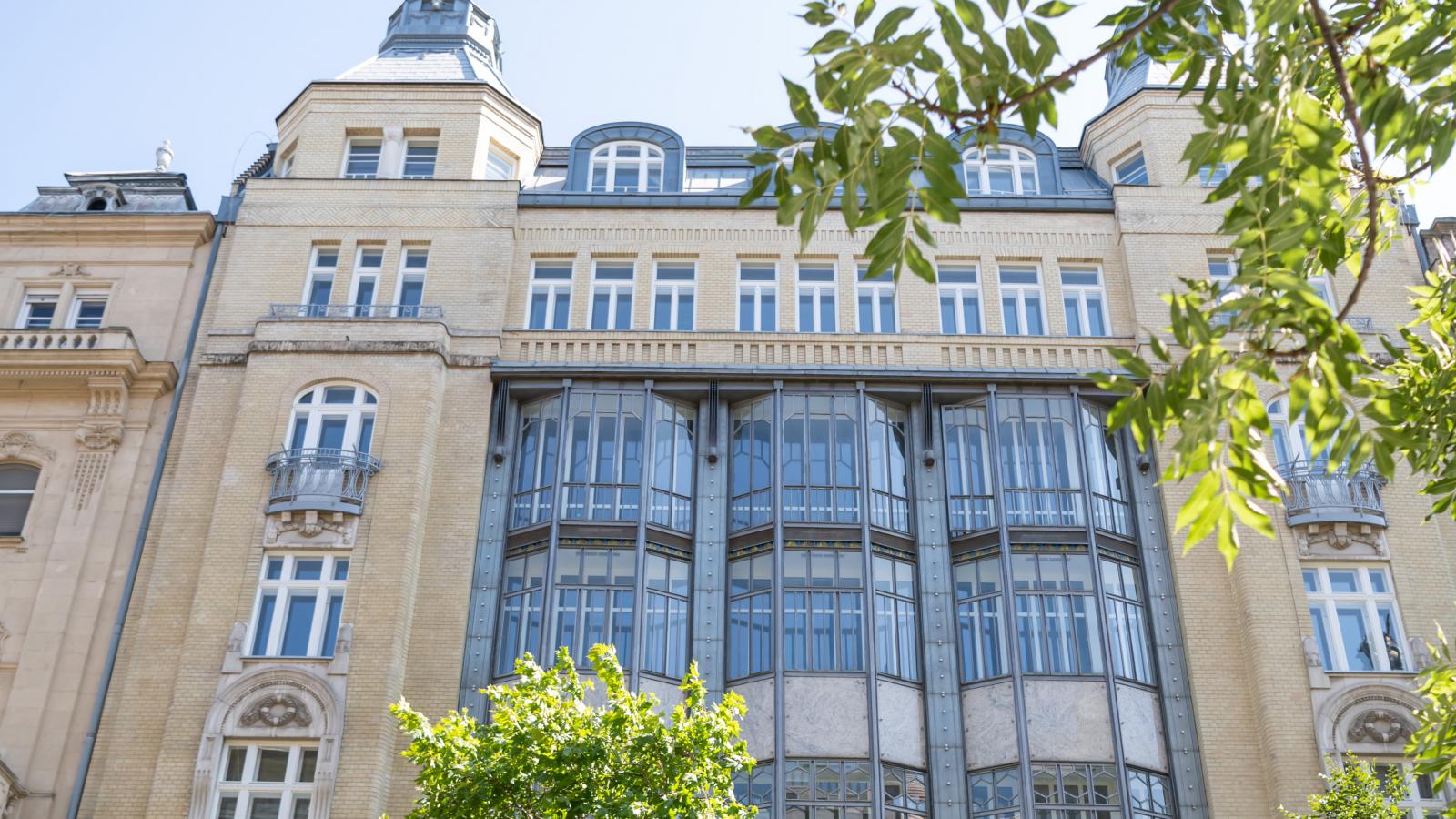 A HUN-REN székháza