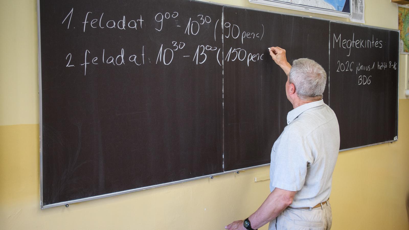 Érettségi vizsga a budapesti Berzsenyi Dániel Gimnáziumban május 4-én