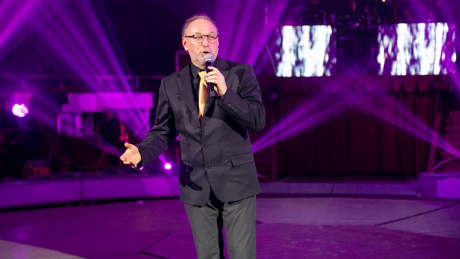 Fekete Péter igazgató, Fővárosi Nagycirkusz - Korábbi felvétel