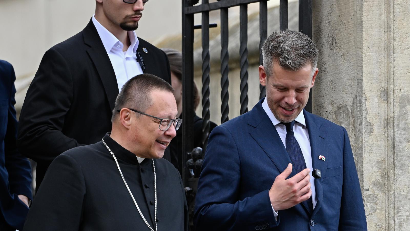 Grzegorz Ryś bíboros, Krakkó érseke és Magyar Péter miniszterelnök