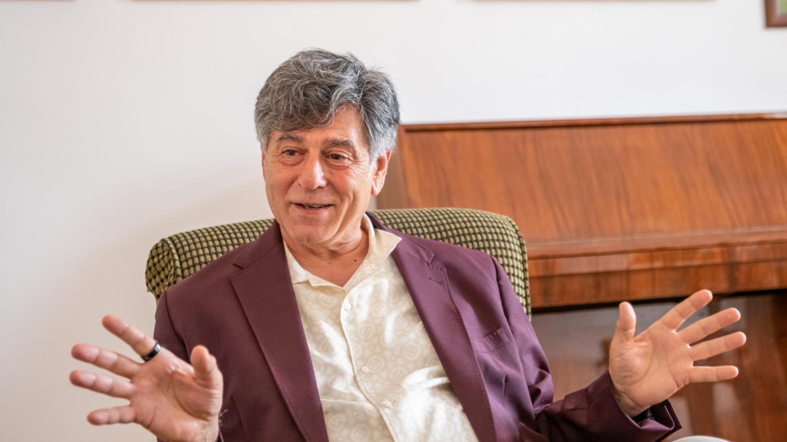 André Goodfriend: Amerikában a félidős választás is erősíti a fékek és ellensúlyok rendszerét