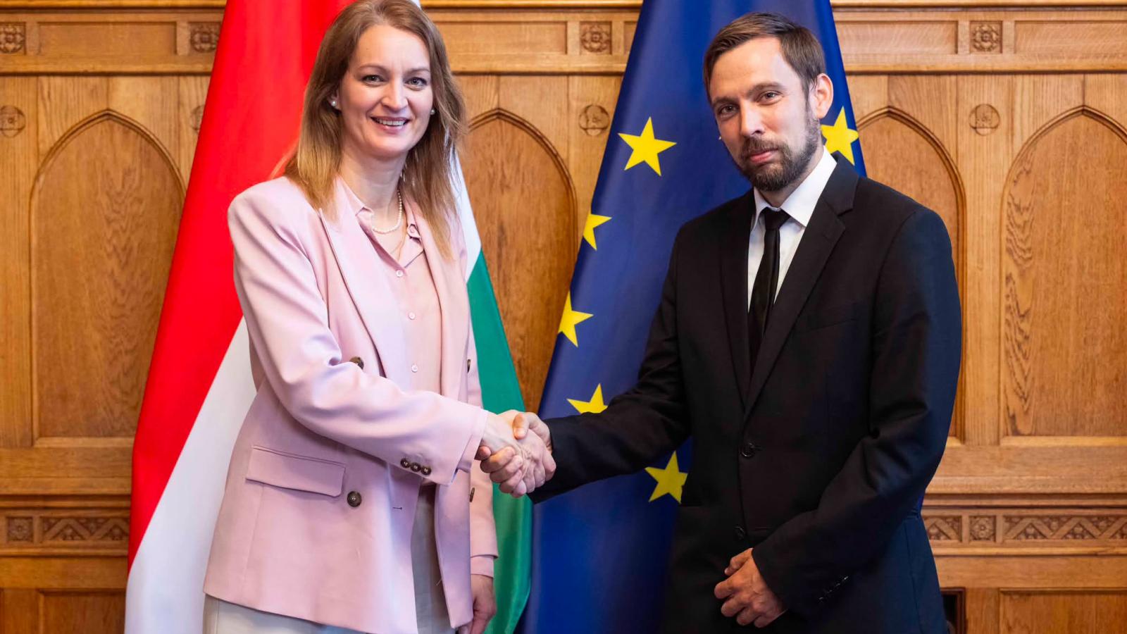 Az Országgyűlés elnöke és új főigazgatója