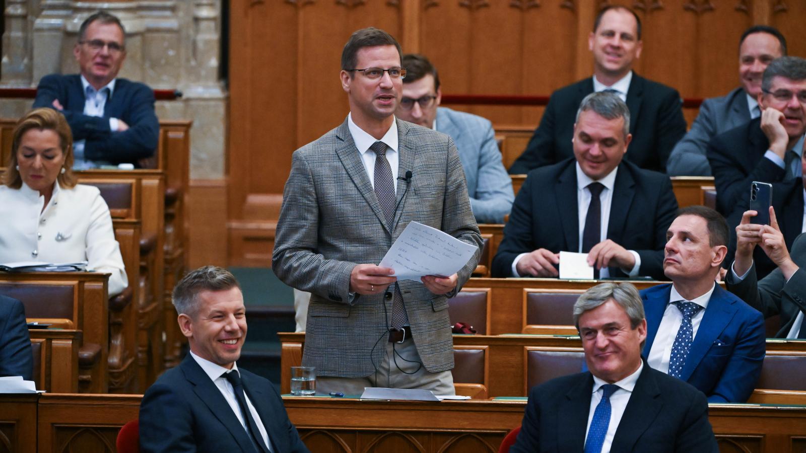 Gulyás Gergely, a Fidesz frakcióvezetője felszólal az Országgyűlés plenáris ülésén 2026. május 27-én