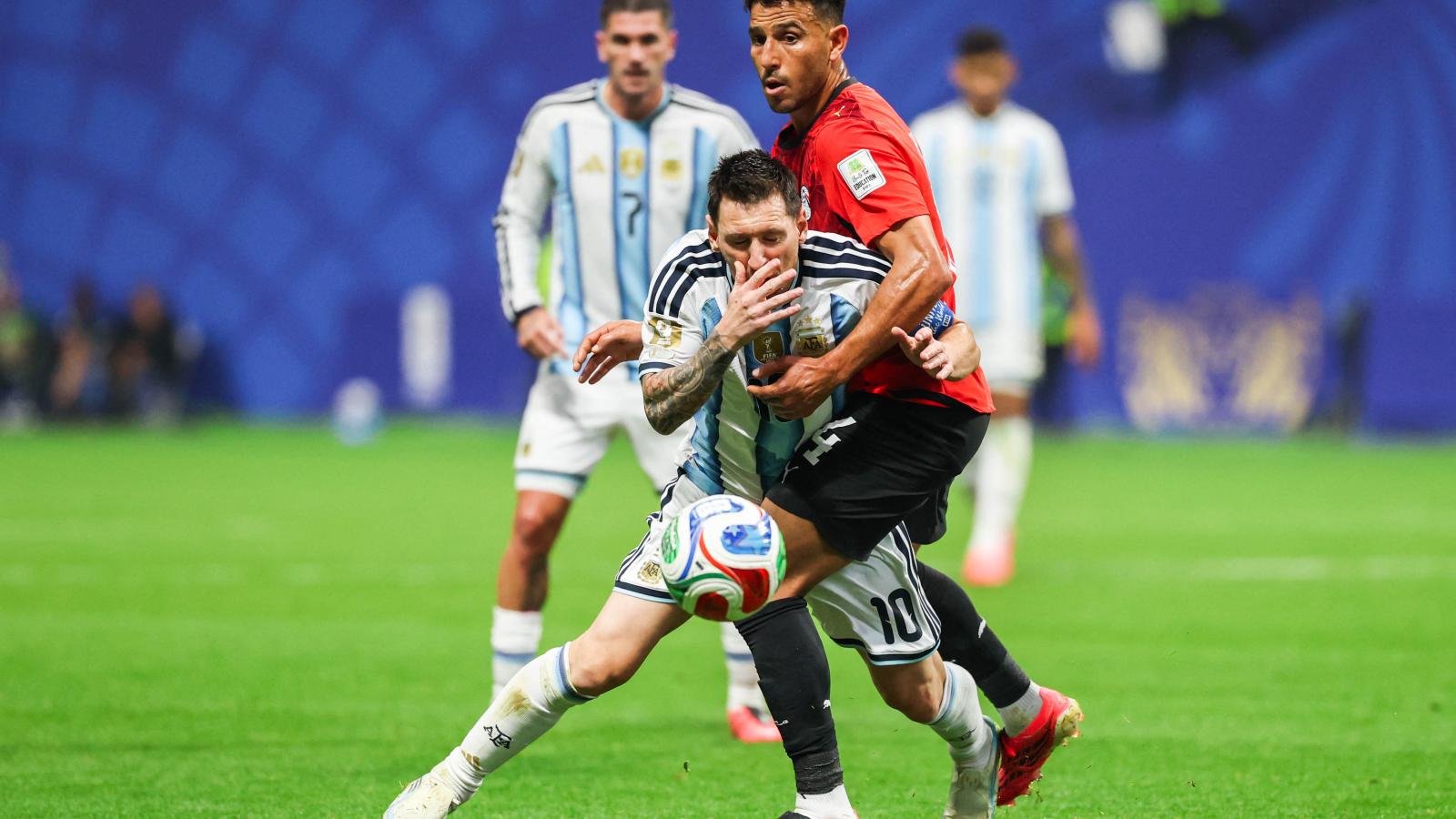 Messi kihagyott egy büntetőt, de a hibája bizonyult sorsdöntőnek