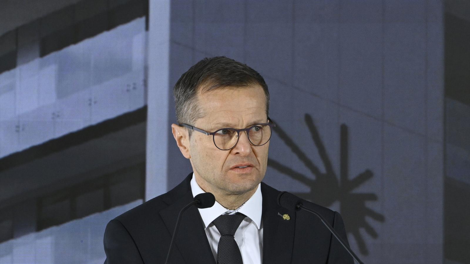 Krausz Ferenc - Korábbi felvétel 