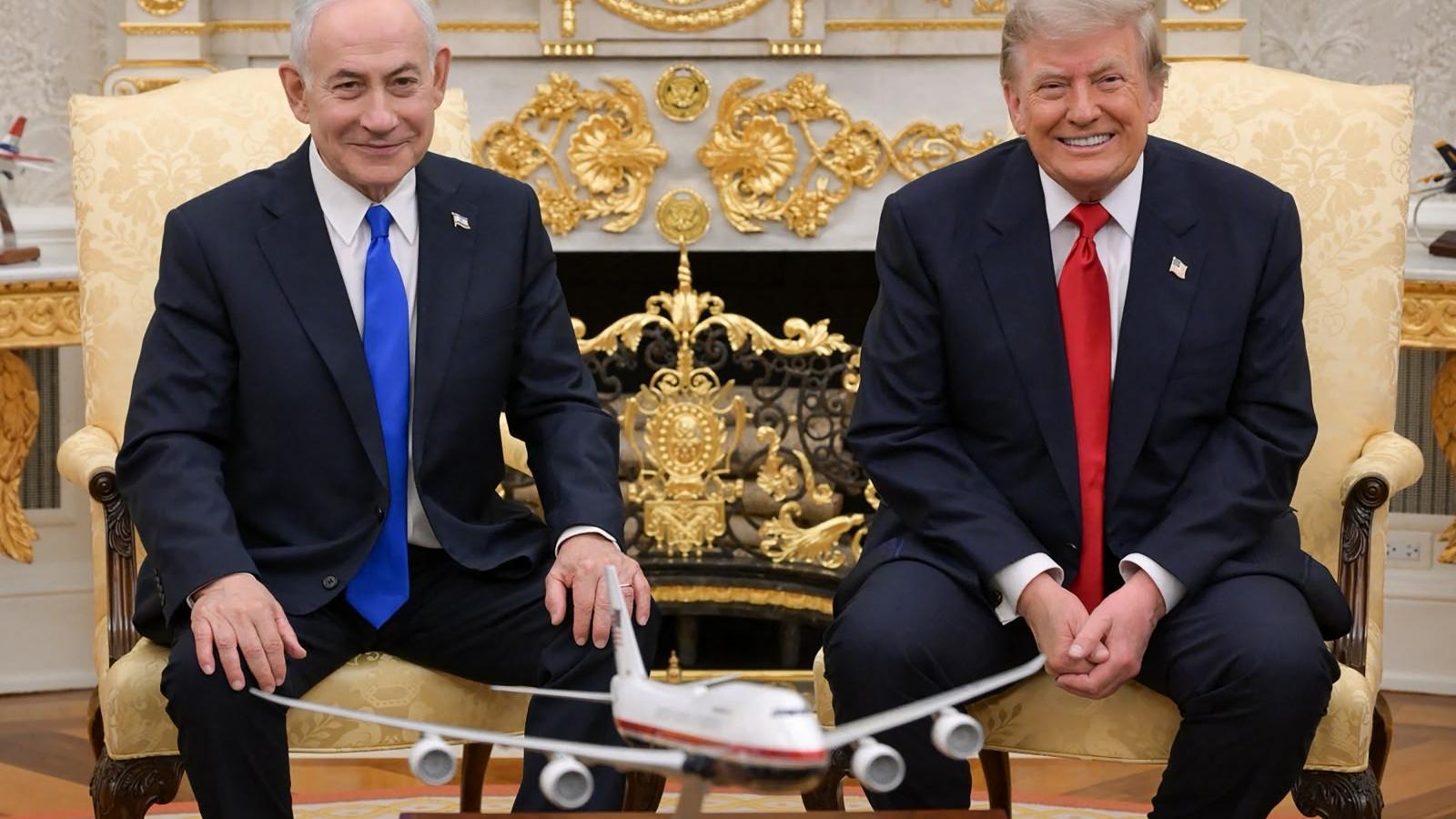 Donald Trump arcára fagyhat a mosoly Benjamin Netanjahu bejelentése után