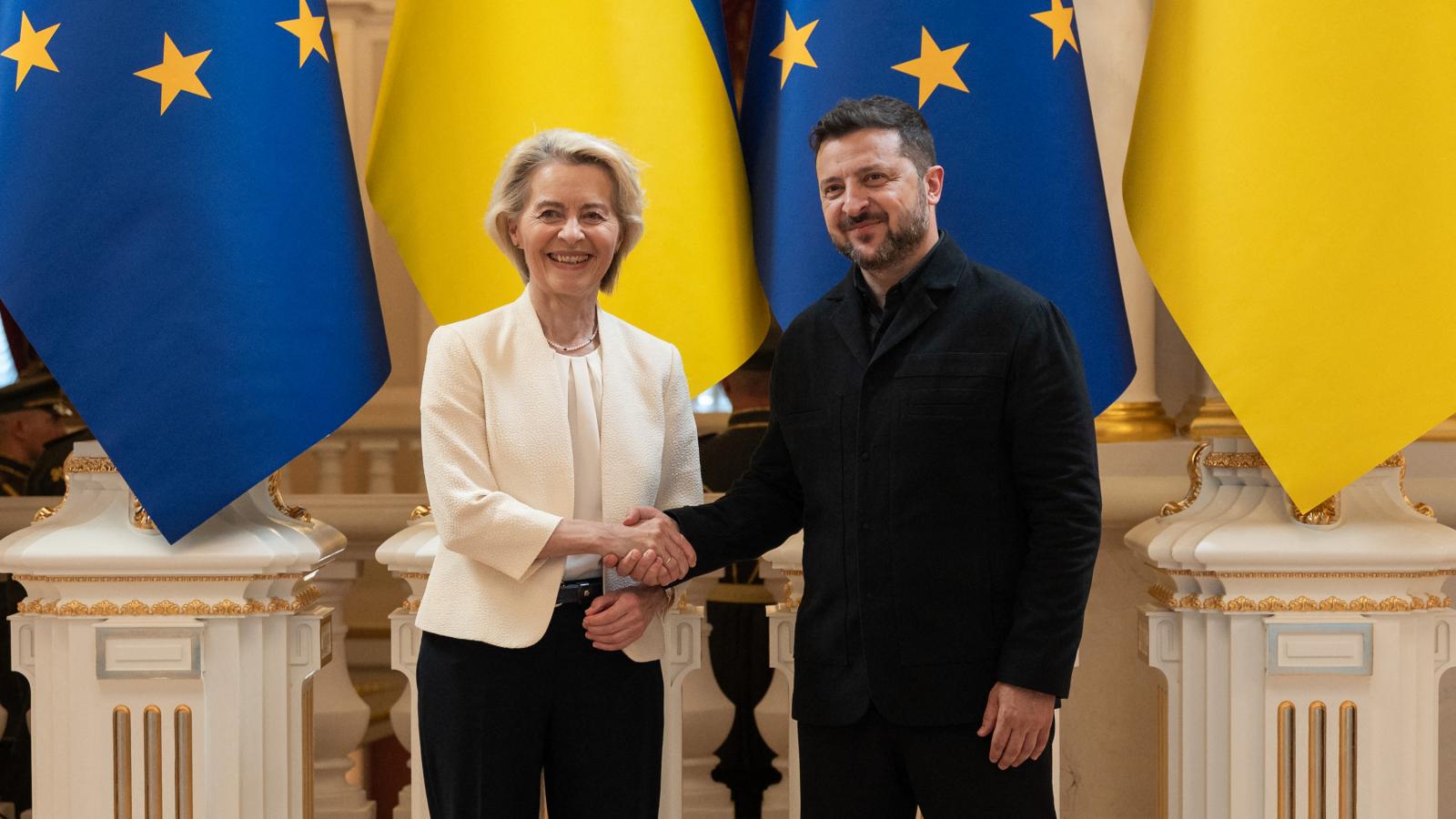 Ursula von der Leyen jelezte: az ENSZ Közgyűlés jövő heti vezetői találkozóin arra kéri majd Kijev nem európai szövetségeseit, hogy ők is fokozzák Ukrajna támogatását.