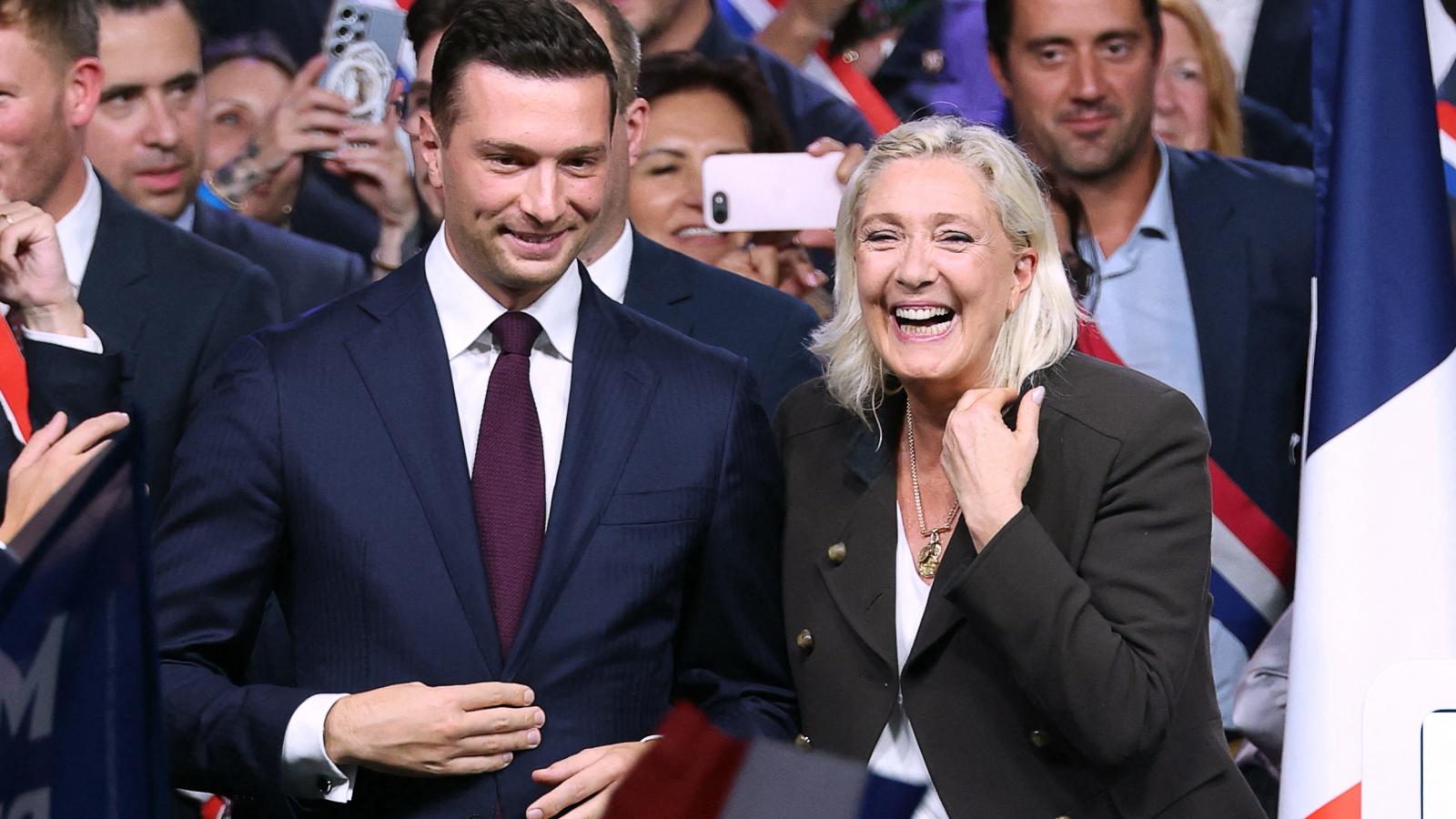 Marine Le Pen és Jordan Bardella
