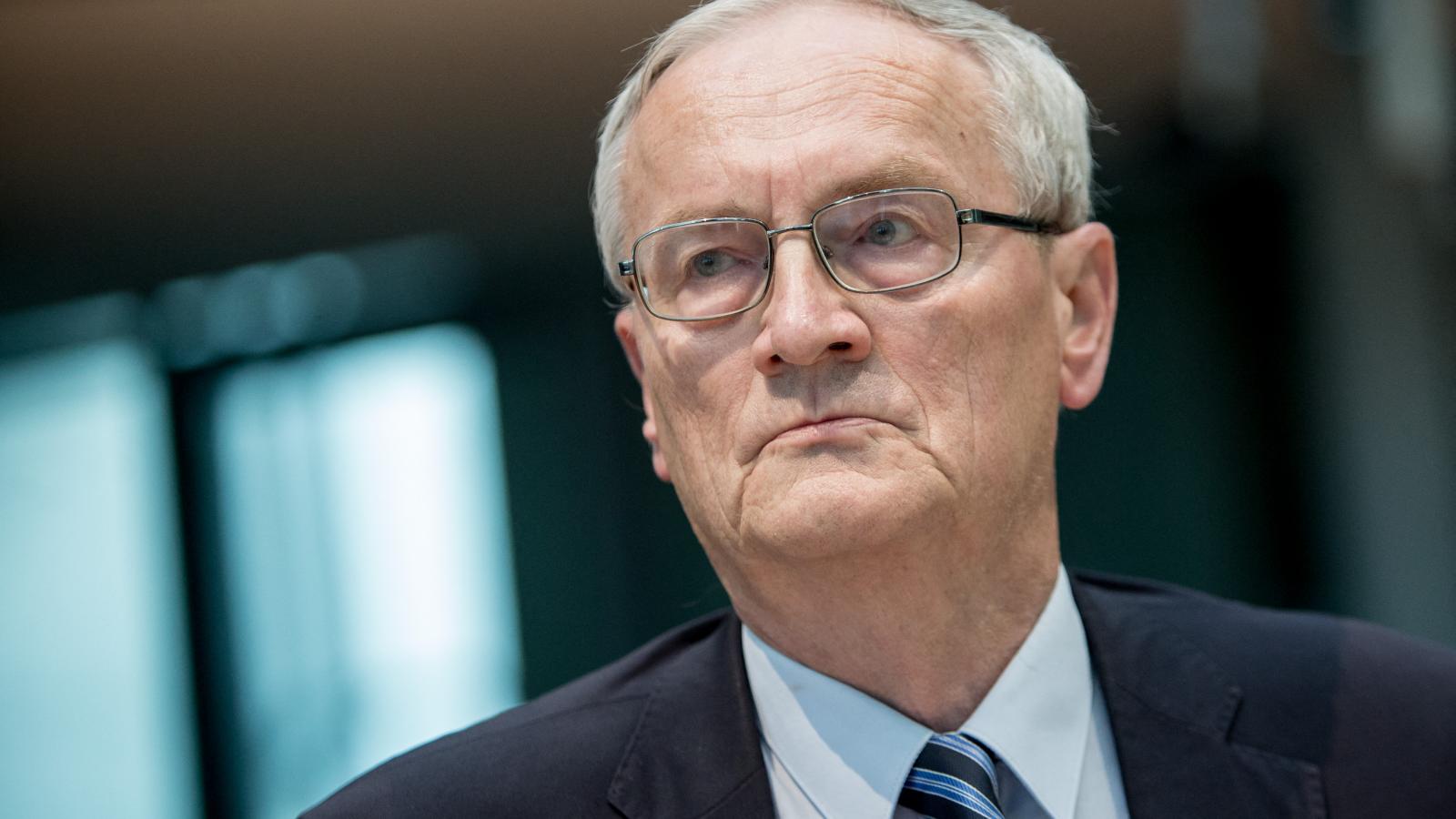 August Hanningot, a német Szövetségi Hírszerző Szolgálat (BND) korábbi elnökét Münster közelében, nordwaldei otthonában fogták el 