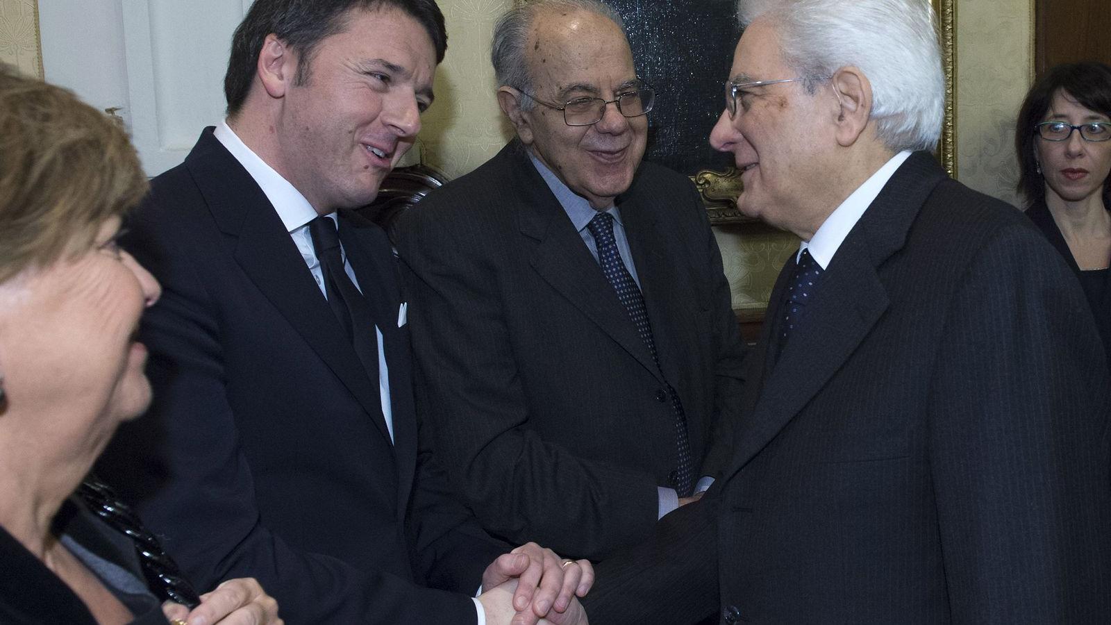 Matteo Renzi fődíjas csiripelő, Sergio Mattarella államfő megválasztását is köszöntötte a Twitteren FOTÓ: EUROPRESS/GETTY IMAGES