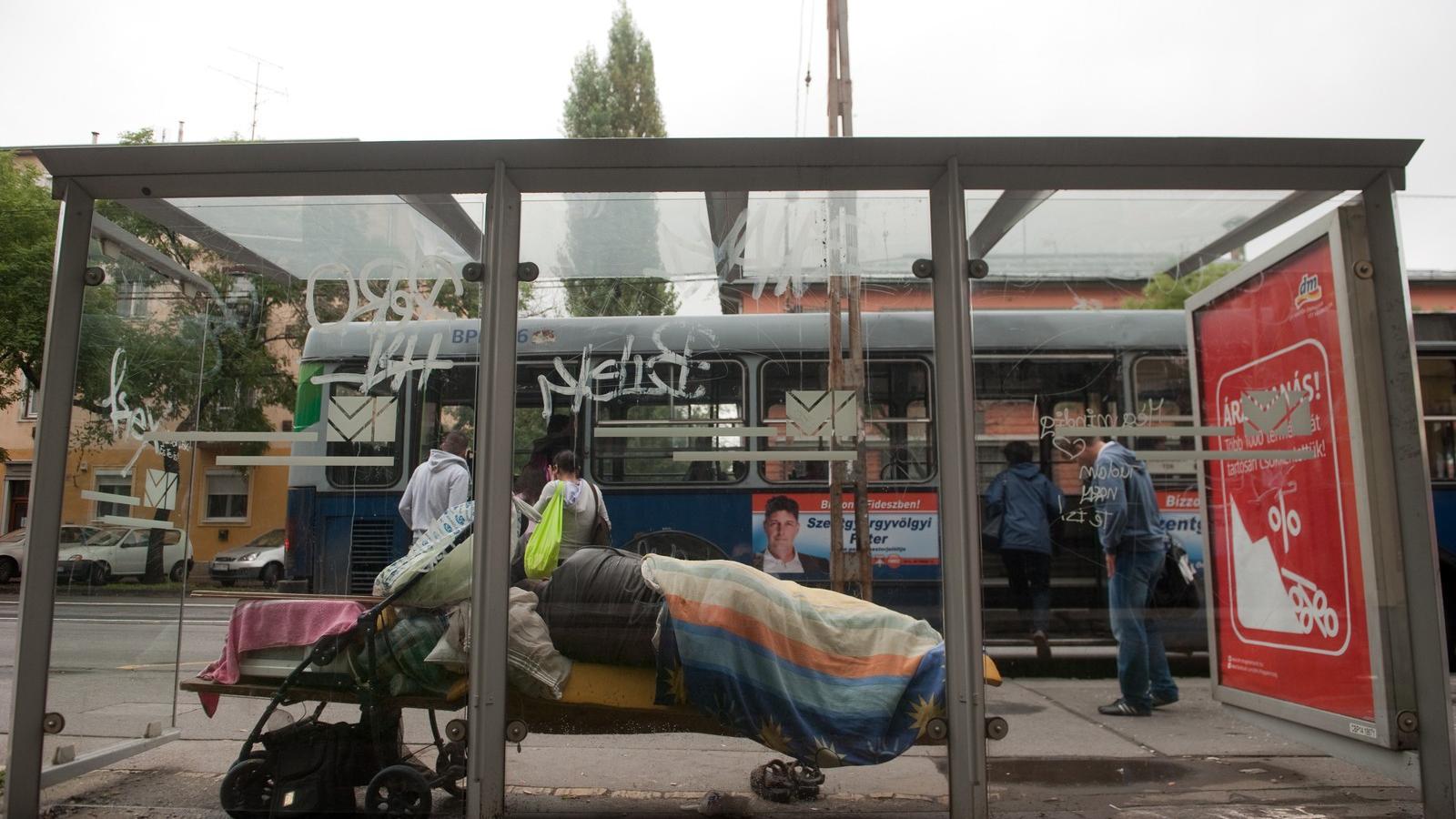 A fedél nélküli emberek különösen veszélyeztetett csoportot alkotnak – a rossz higiénés körülmények miatt gyakrabban kapnak el b