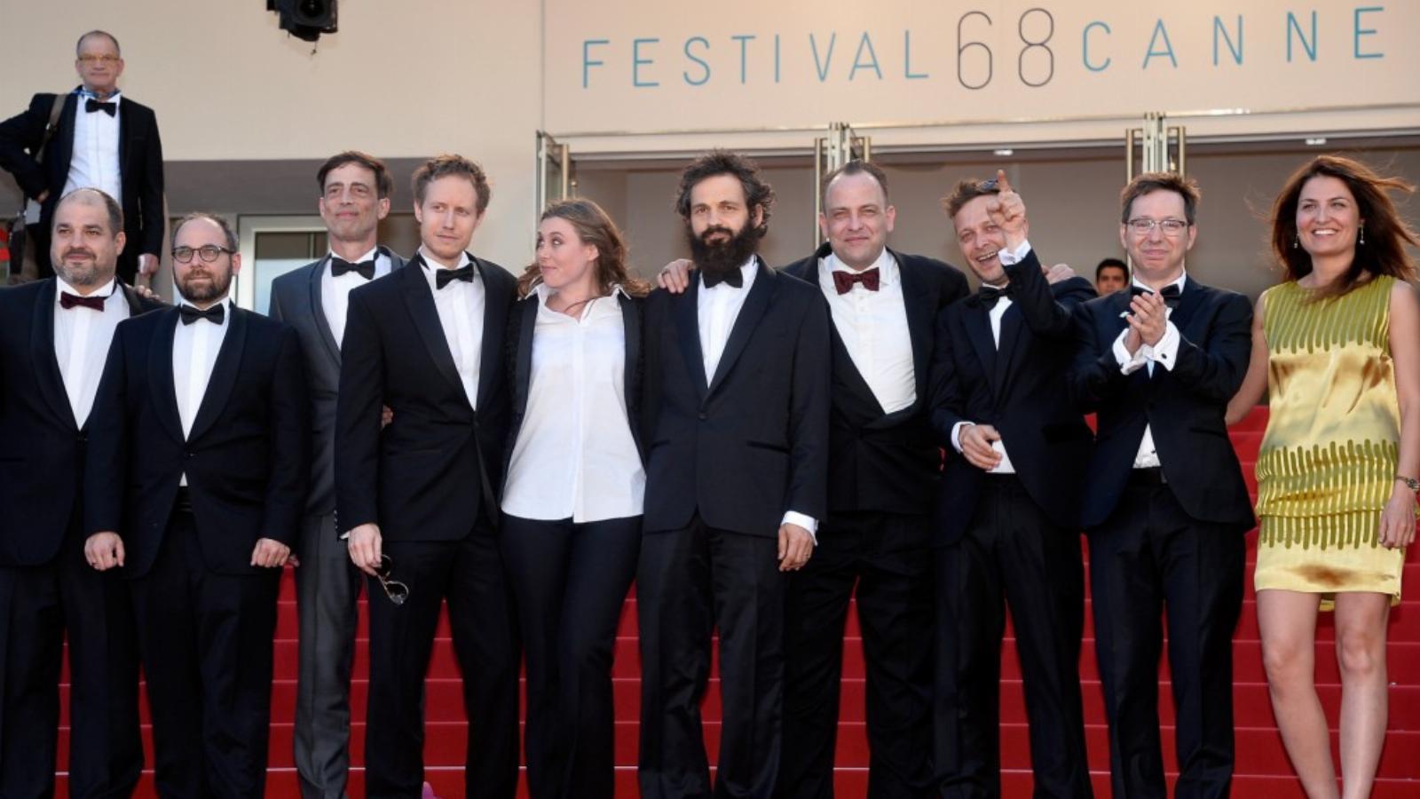 A Saul fia című film stábja fogadja a közönség elismerését a cannes-i díszbemutatót követően FOTÓ: EUROPRESS/GETTY IMAGES/PASCAL