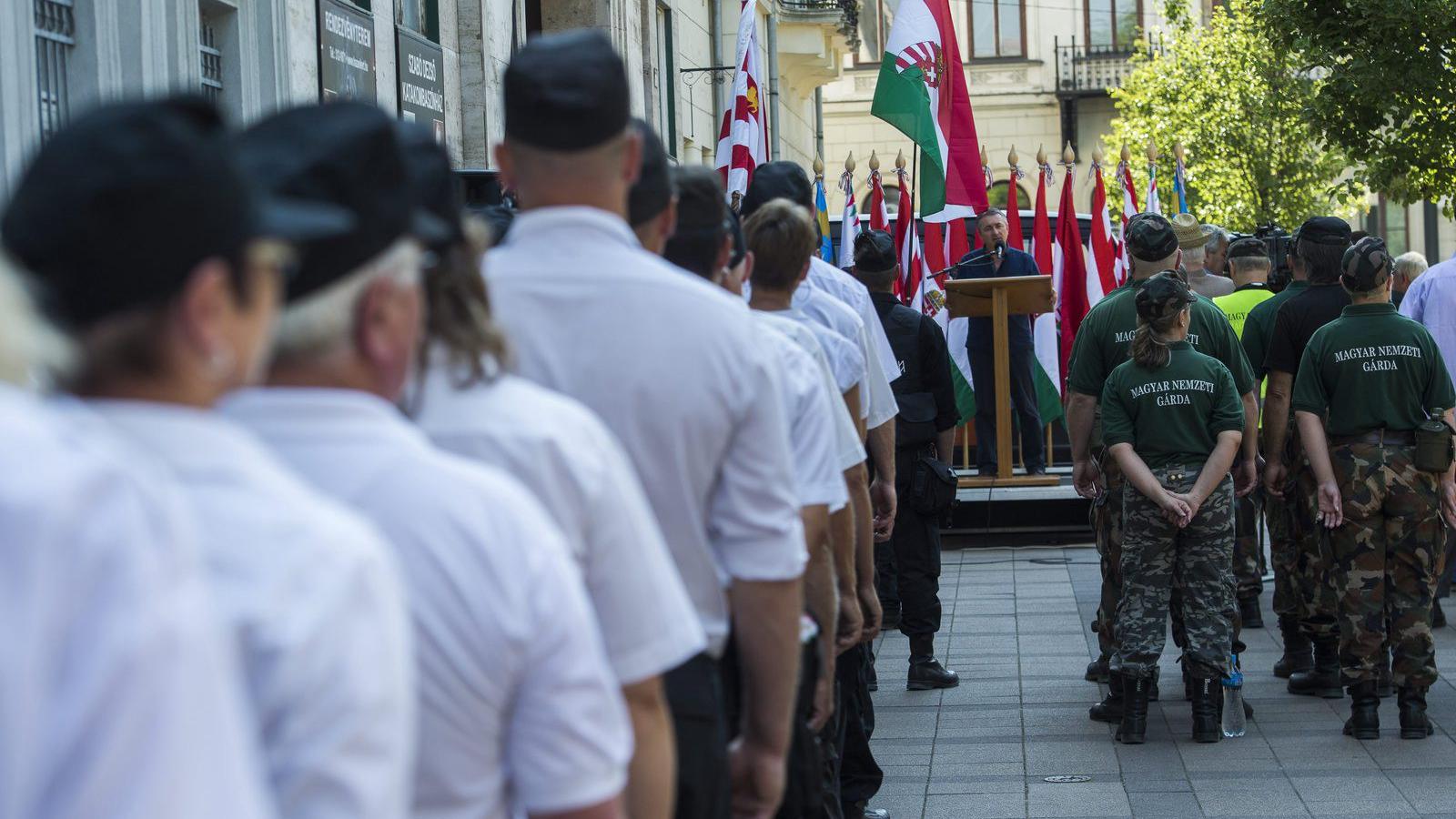 Itt éppen Hegedűs Loránt beszél  a budapesti Hazatérés temploma előtt  MTI Fotó: Illyés Tibor