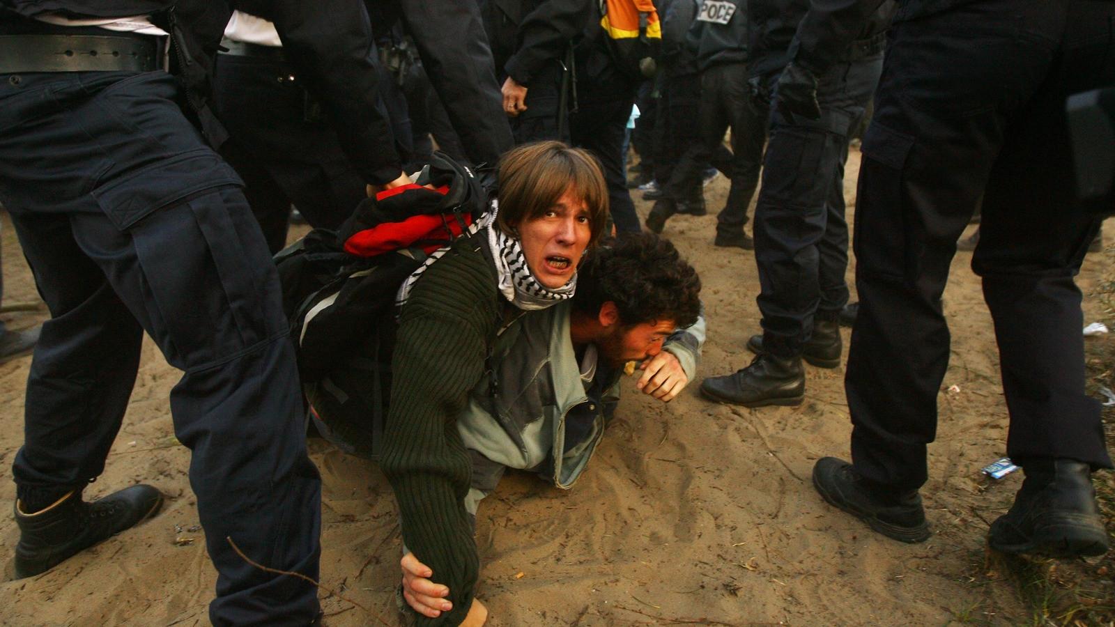 Rendőri akció a Calais-nál lévő táborban Fotó: Oli Scarff/Getty Images 