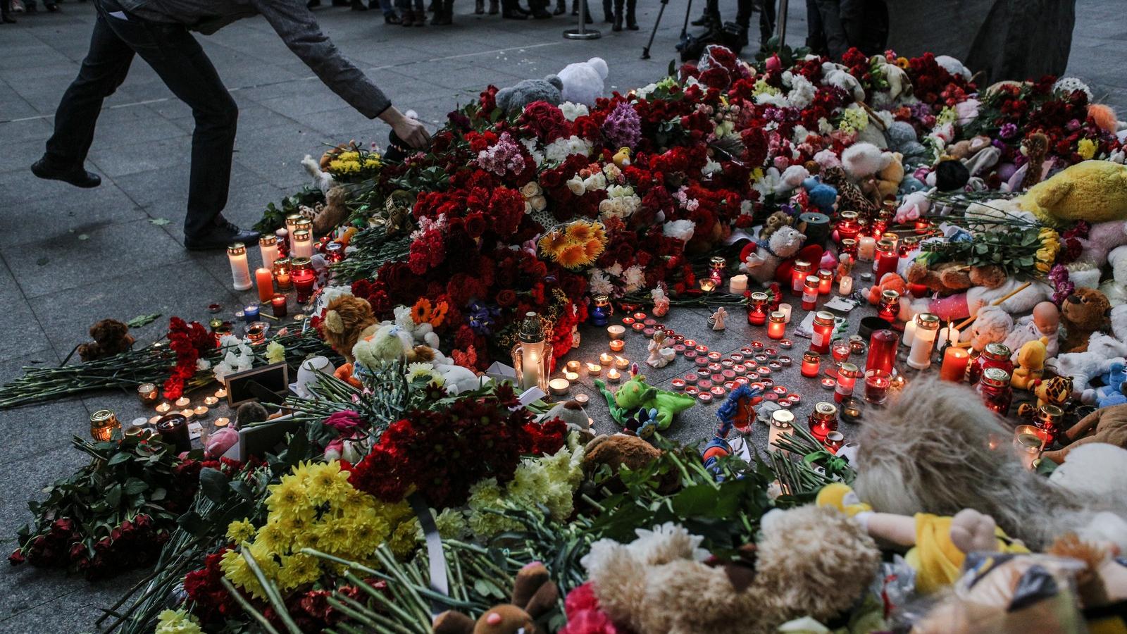 Gyász a halottakért. FOTÓ: Alexander Aksakov/Getty Images