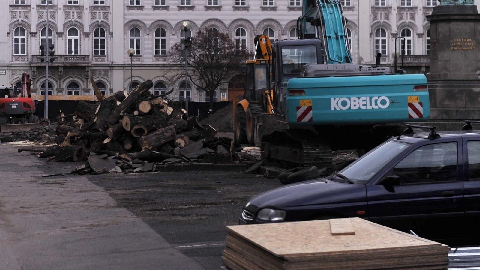 Siralmas kép fogadja a József nádor térre látogatókat FOTÓ: TÓTH GERGŐ