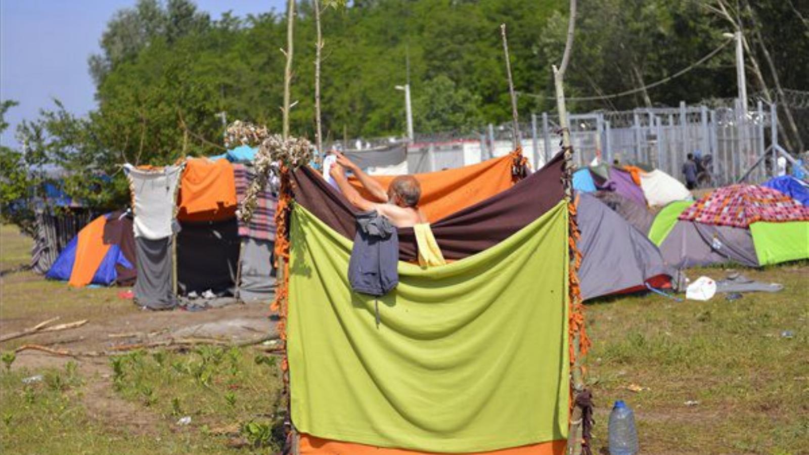 Menekülttábor Horgosnál MTI Fotó: Molnár Edvárd