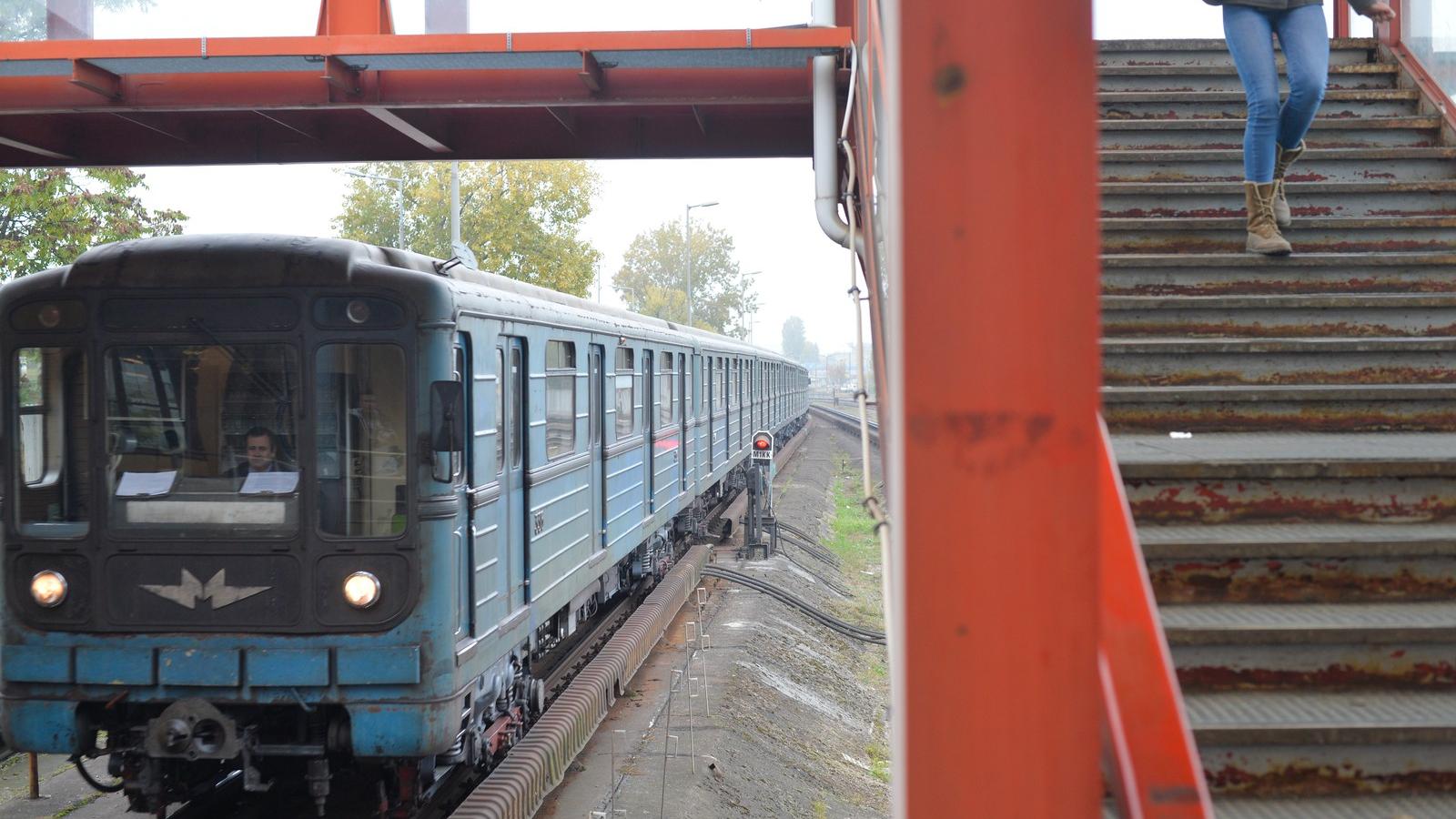 A legkisebb utasbiztonságot veszélyeztető jelre leállítják a 3-as metrót FOTÓ: TÓTH GERGŐ