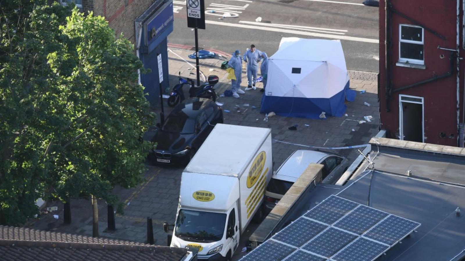 Helyszínelők Finsbury Park közelében, ahol a merénylet történt. Fotó: Carl Court / Getty Images)