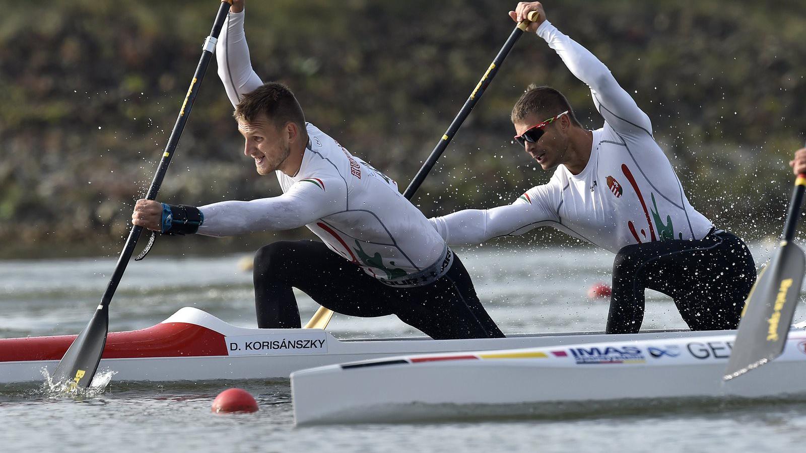 Korisánszky Dávid (elöl) és Mike Róbert. MTI Fotó: Kovács Tamás