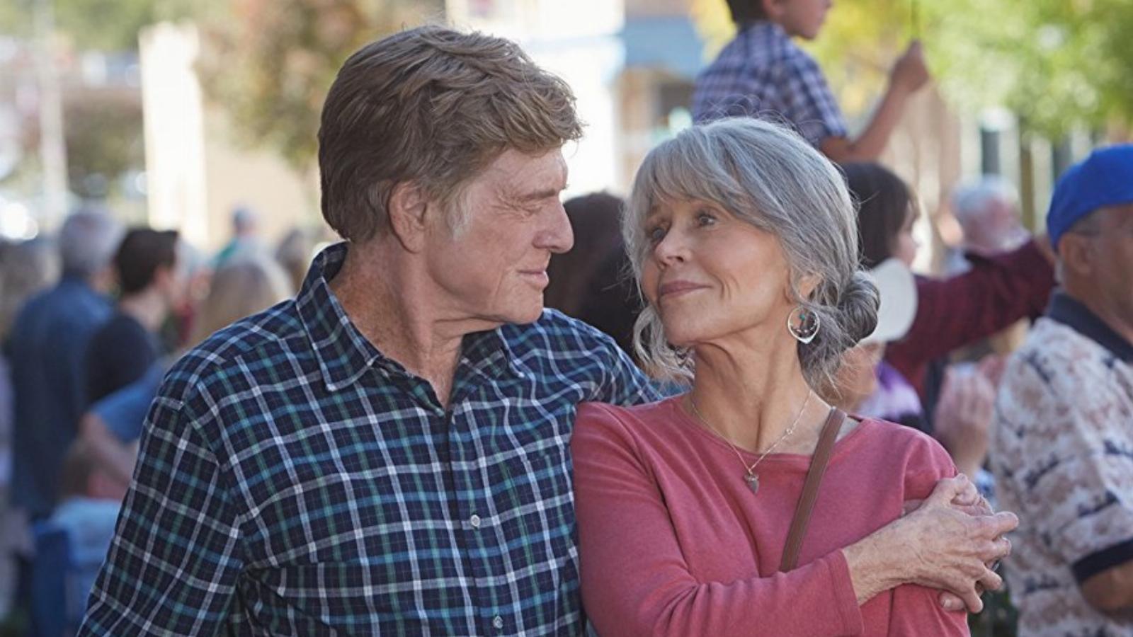 Az Our Souls at Night (Éjszakai lelkek) két főszereplője: Robert Redford és Jane Fonda a giccsbe hajló filmben.