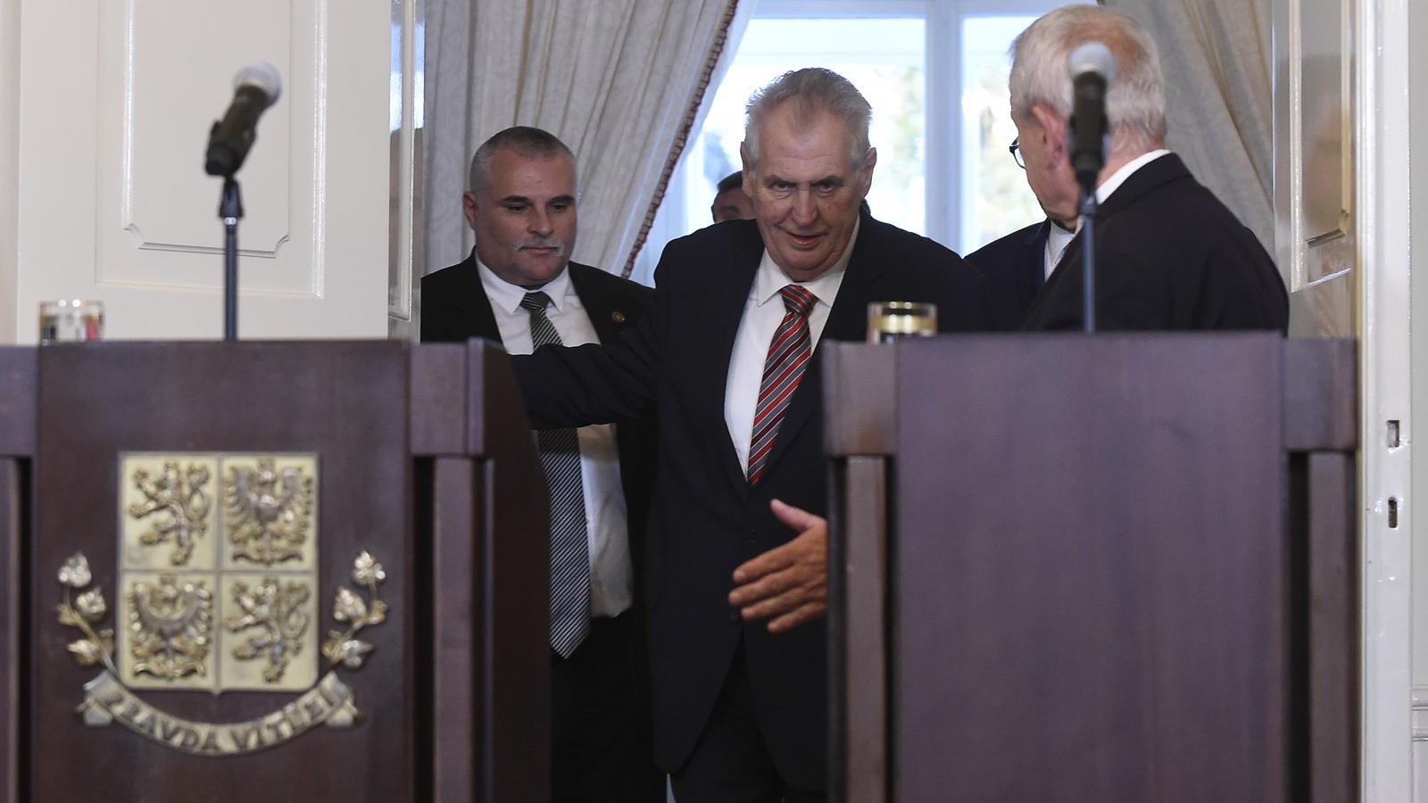 Zeman és Babis találkozója FOTÓ: Michal Cizek / AFP