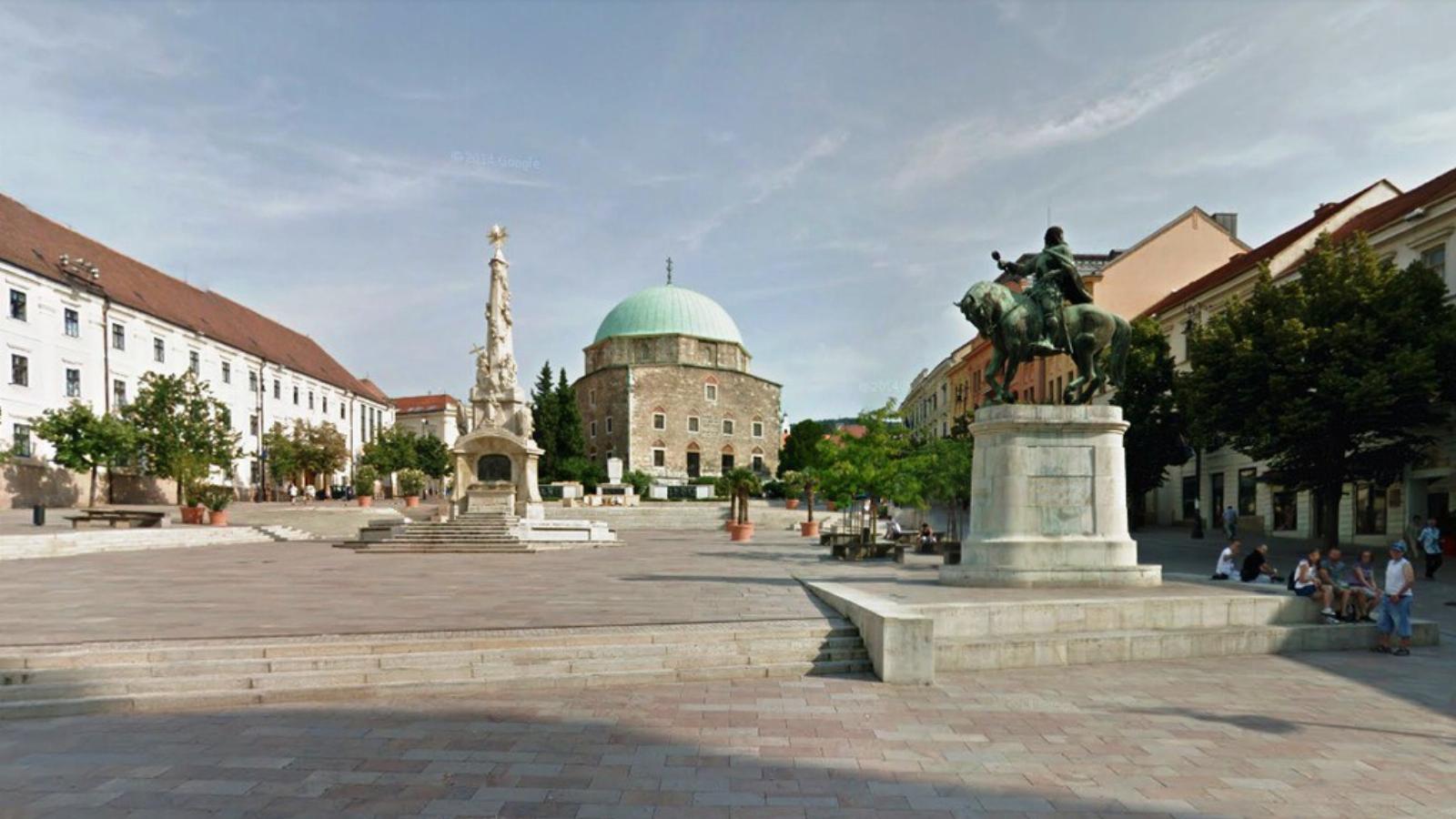 Pécs, Széchenyi tér - Google Streer Wiew