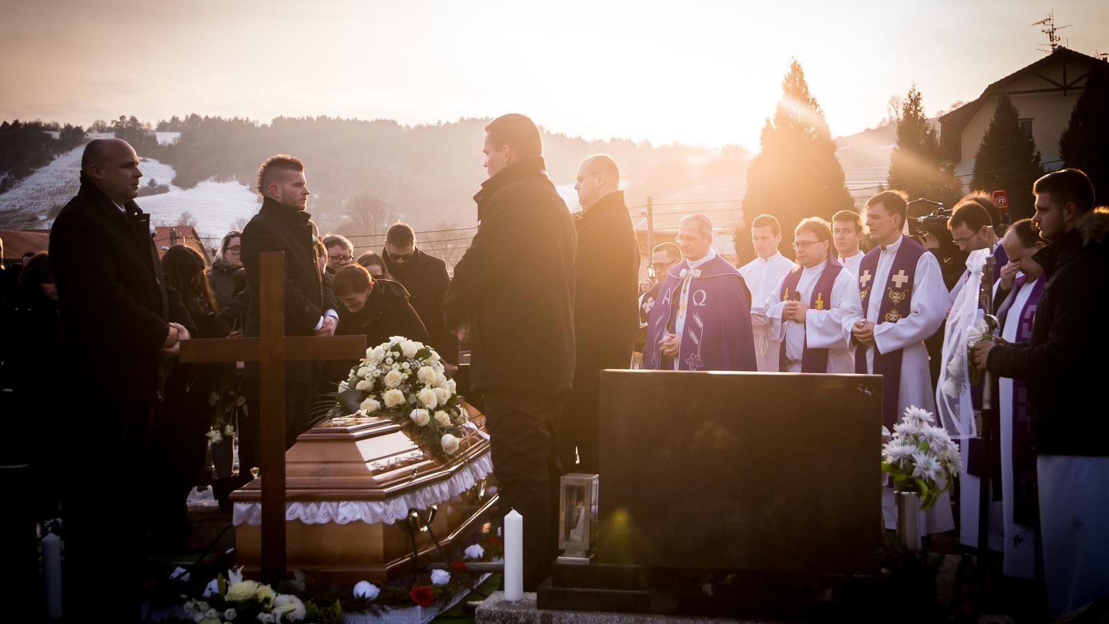 Ján Kuciak és Martina Kusnirova temetése, 2018. március 3. Fotó: VLADIMIR SIMICEK / AFP