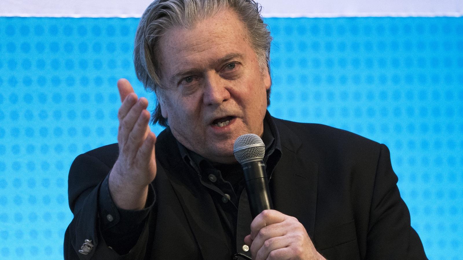 Steve Bannon: És különben is, a Facebook adatai az egész világon eladók! - AFP fotó 