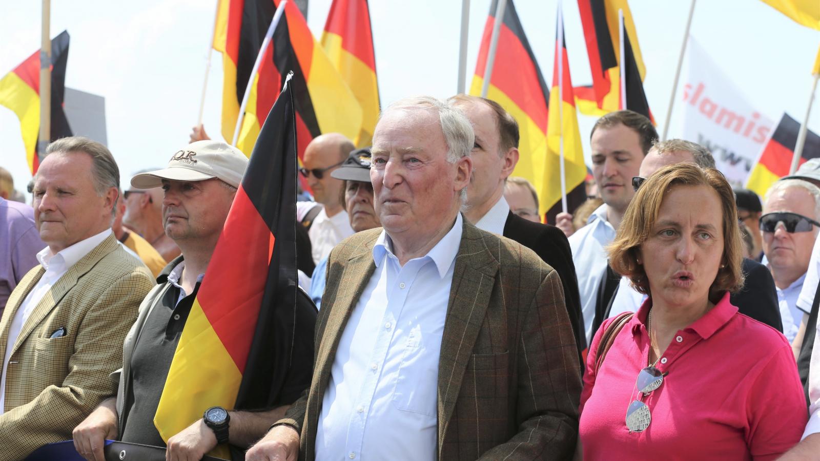 Gauland, Alice Weidelhez (jobbra) hasonlóan, ugyancsak az AfD jobbszárnyához sorolható FOTÓ: AFP/ABDULHAMID HOSBAS