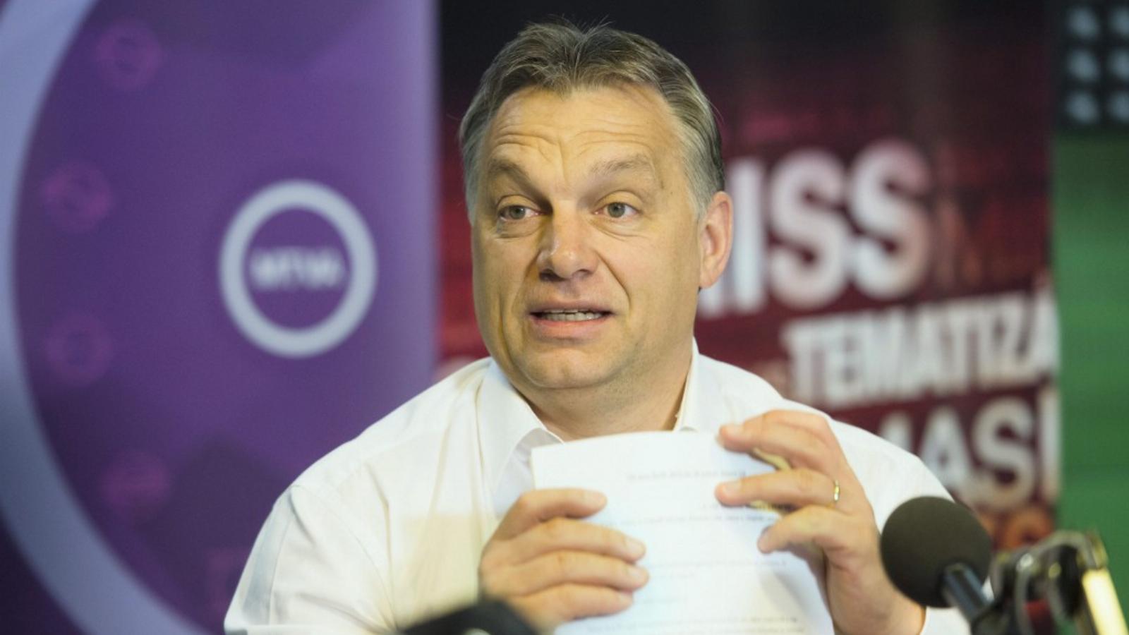 Orbán Viktor a közrádióban a számoktól nem zavartatva propagandát hintett a választási harc jegyében FOTÓ: MTI/KOSZTICSÁK SZILÁR