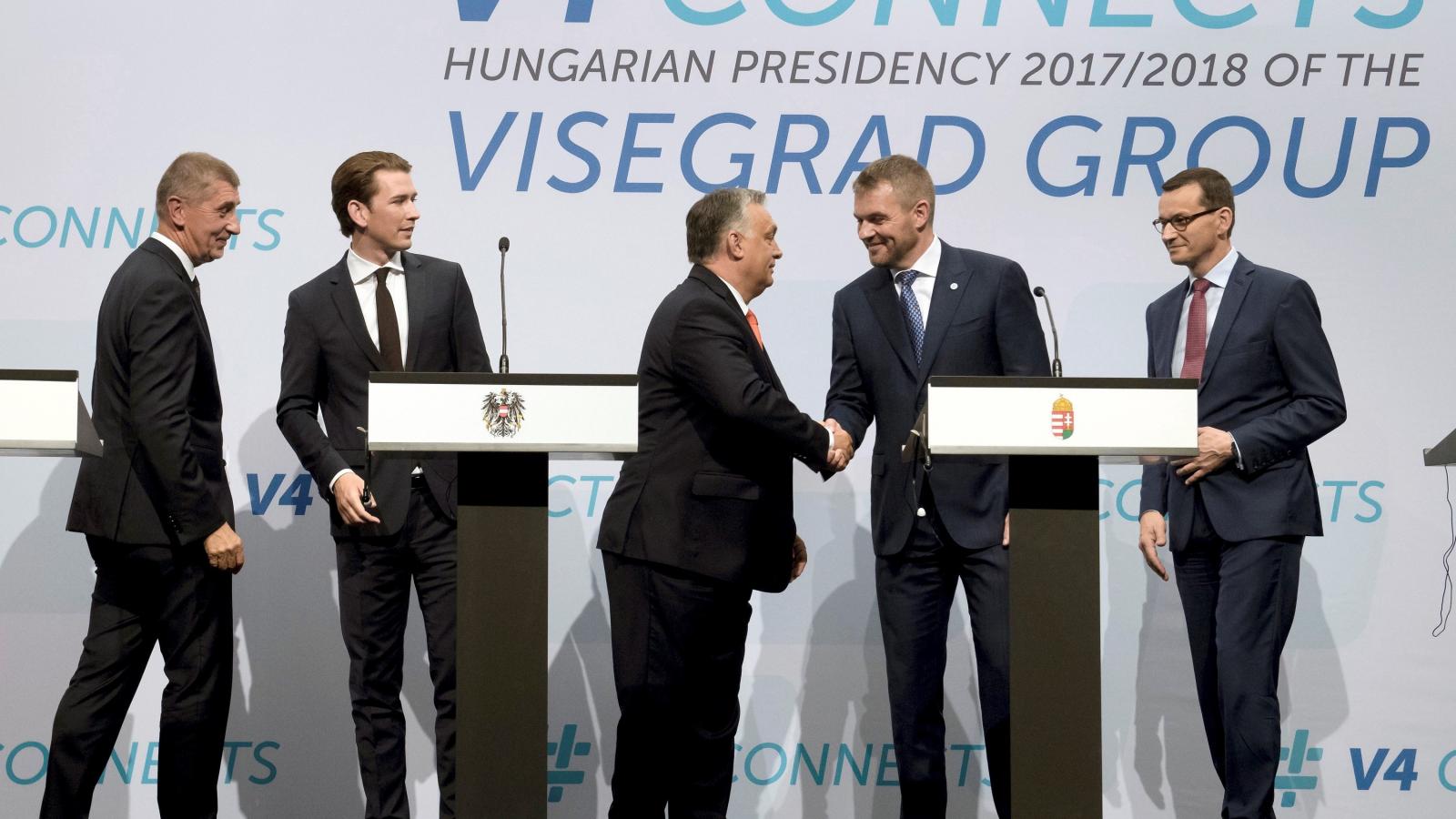 Orbán Viktor magyar, Andrej Babis cseh, Peter Pellegrini szlovák, és Mateusz Morawiecki lengyel miniszterelnök, valamint Sebasti