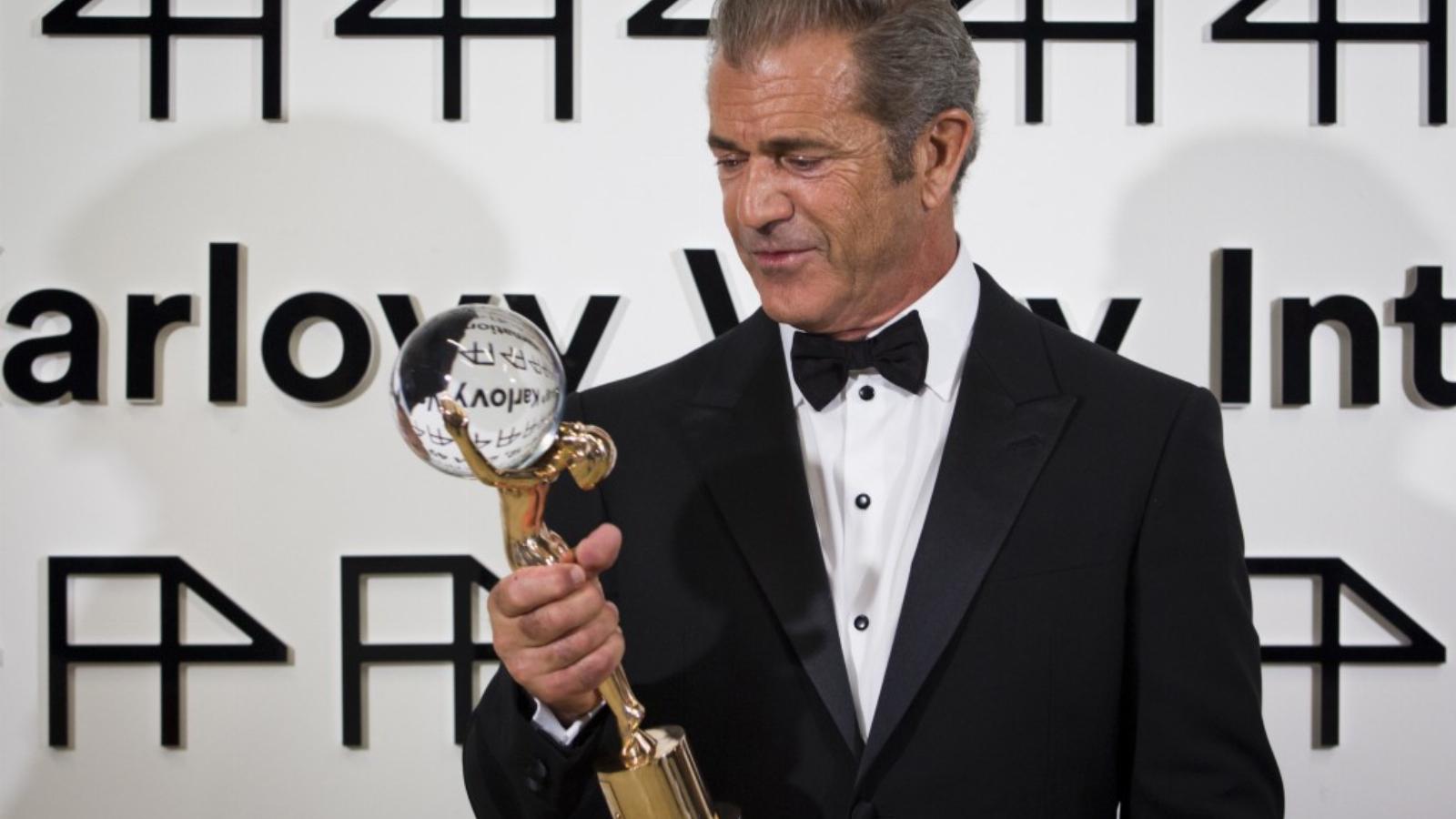 Mel Gibson a Kristály Glóbusszal FOTÓ: EUROPRESS/GETTY IMAGES/MATEJ DIVIZNA