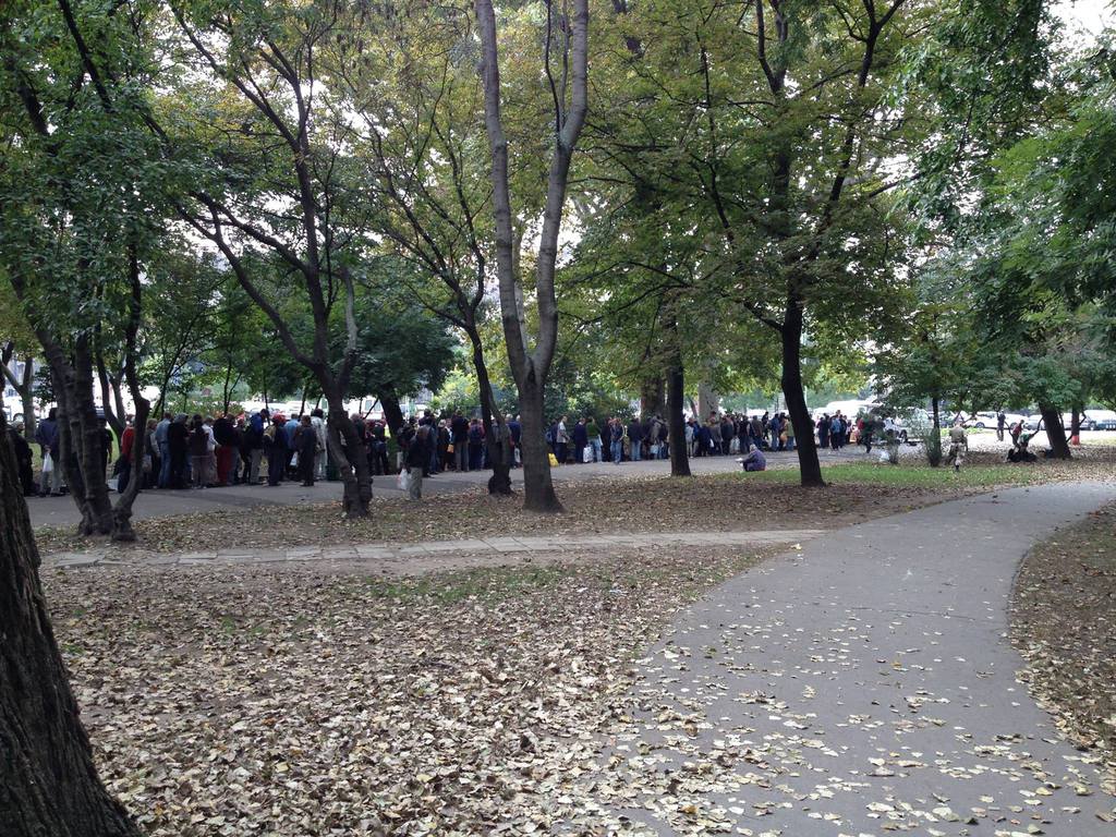 2014 Magyarország, Budapest, Városliget, sorban állás ételért Fotó:Bornai Tibor/Facebook